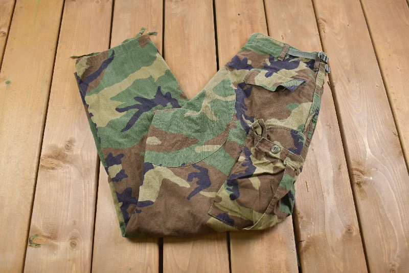 Vintage 2001 US Military Woodland Camouflage Cargo Pocket Pants 35 x30 / Streetwear / Army Pants / Vintage Cargos / Made In USA